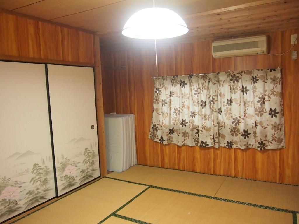 Hotel Tirol Yakushima  Zimmer foto
